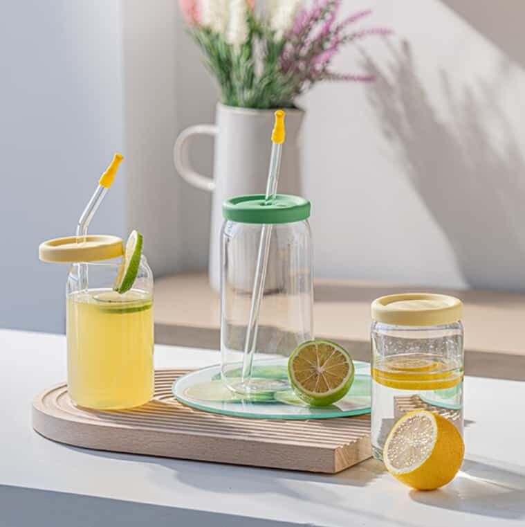 High Borosilicate Glass Cup with Silicone Lid and Glass Straw