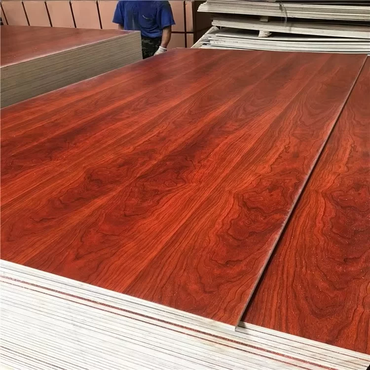 High-Quality Plywood – Durable & Multi-Purpose Decorative Panel