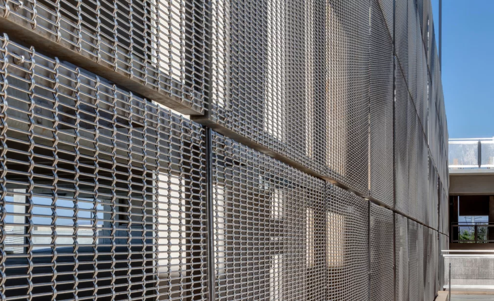 Stylish And Durable Mesh Solutions For Modern Architectural Exteriors