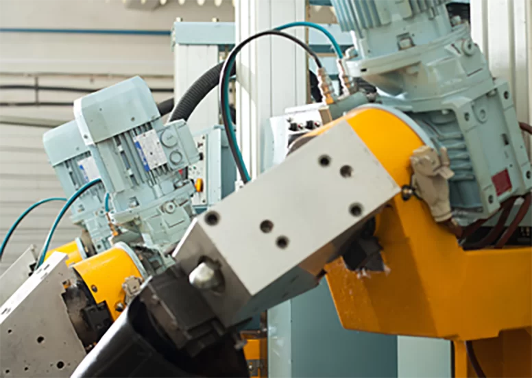 World’s First Adaptive Industrial Articulated Robot Unveiled3