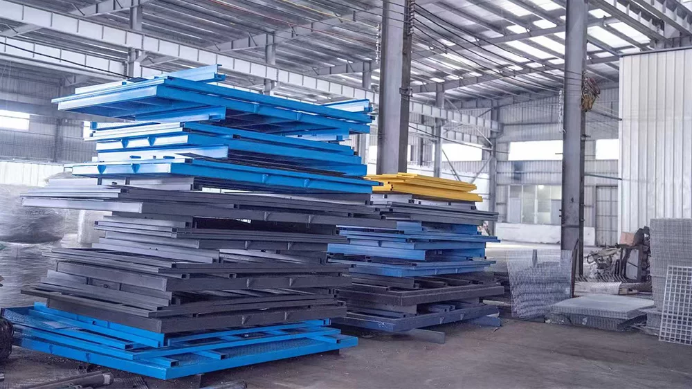 Warehousing & Logistics Company Warehousing & Logistics Company