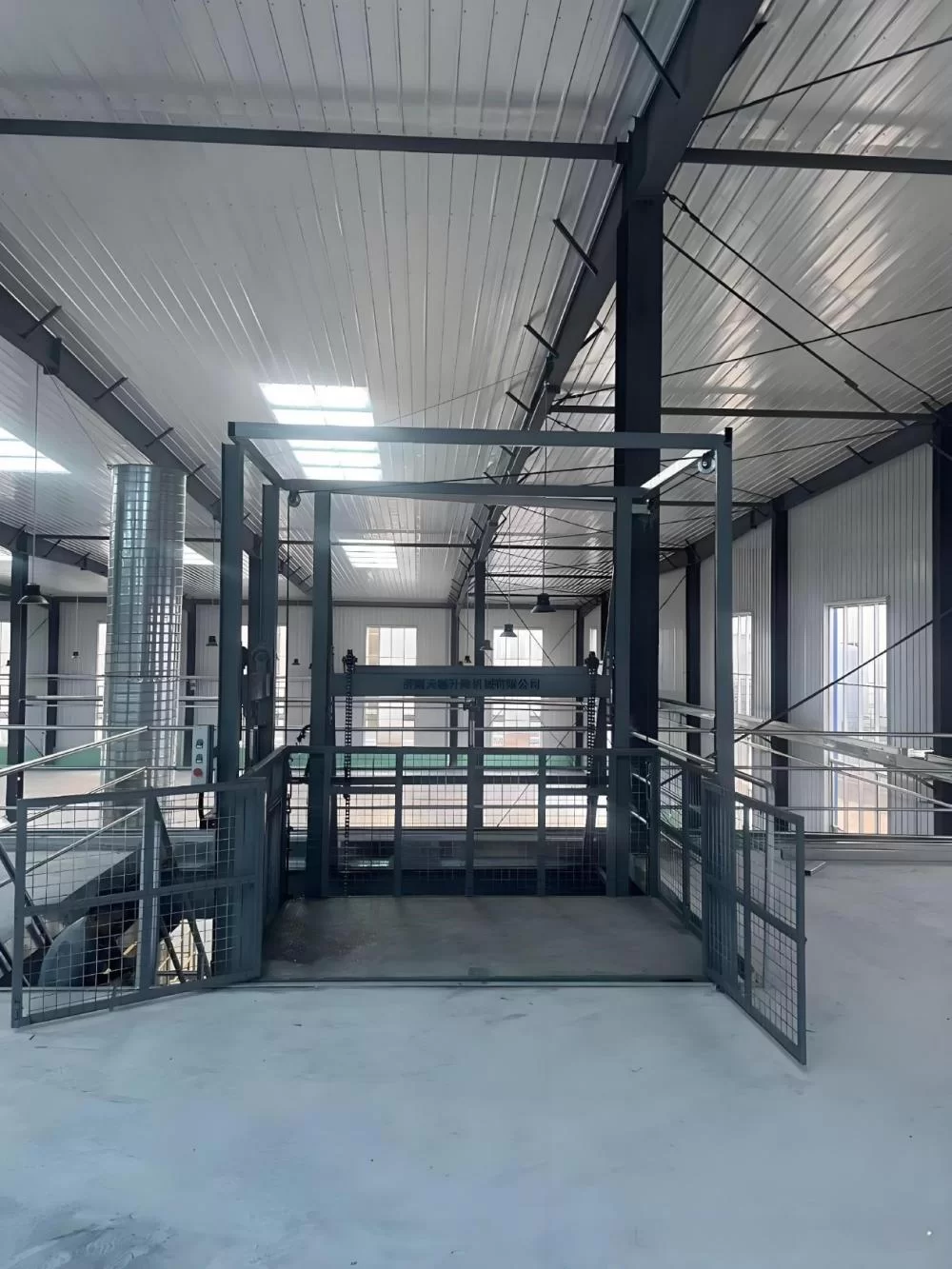 Hydraulic Elevators: Principles & Advantages Hydraulic Elevators: Principles & Advantages
